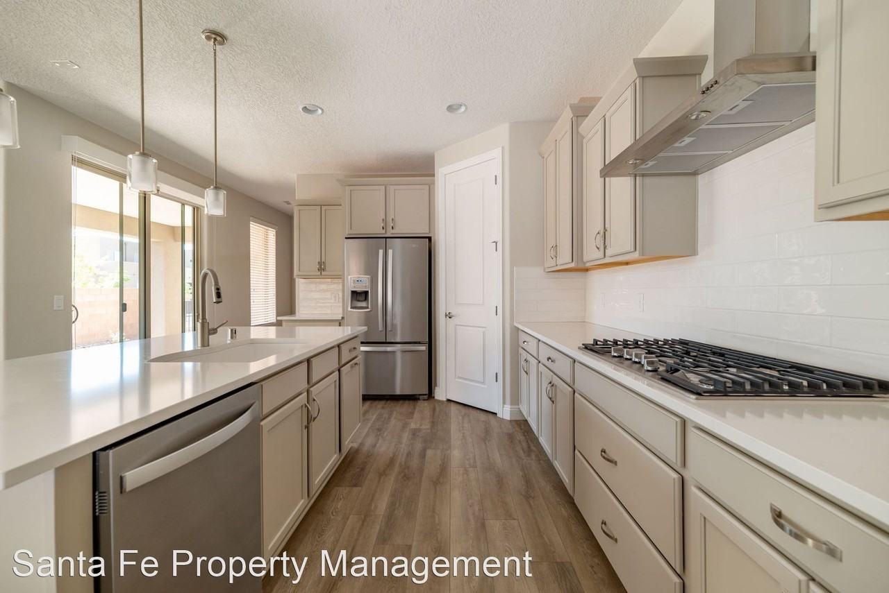 4931 Venado Peak - Photo 3 of 24