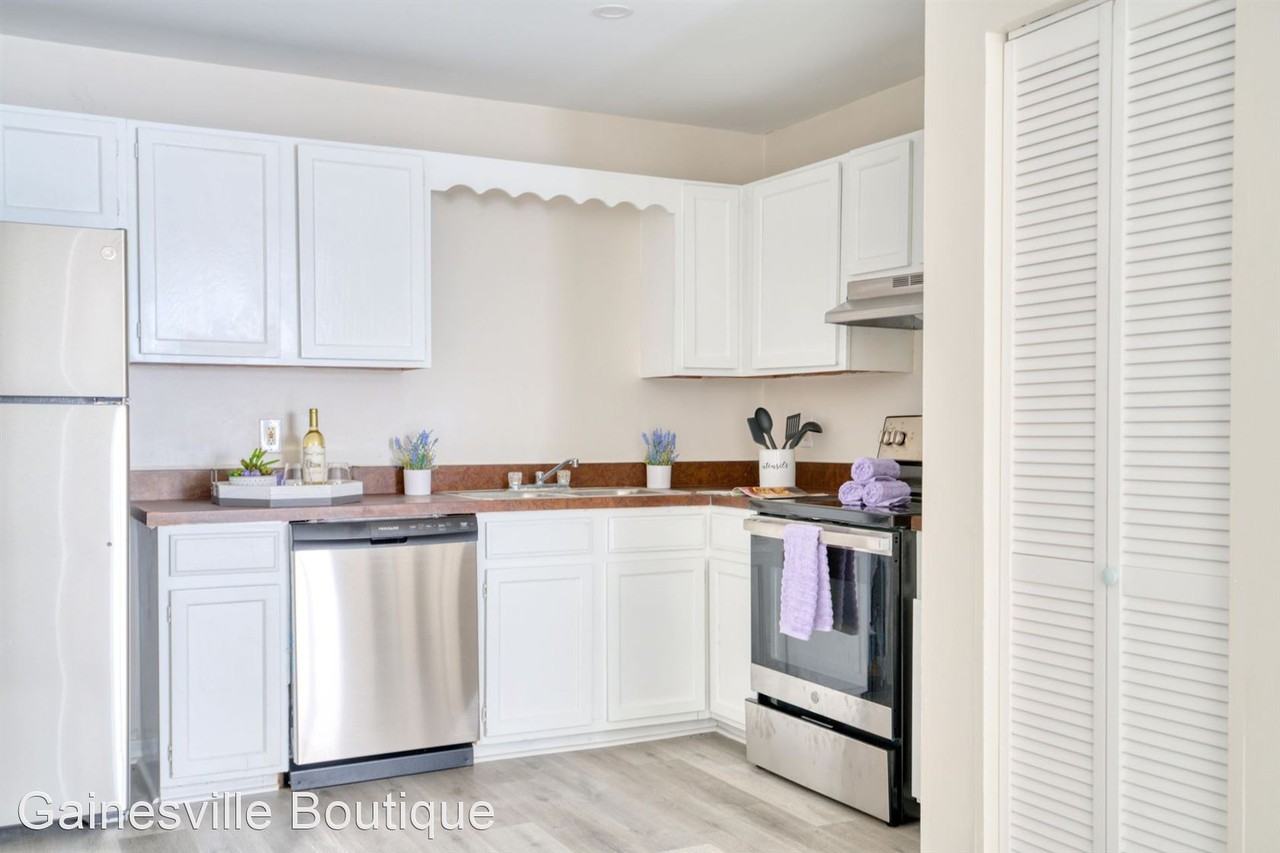 The Katherine - Photo 2 of 13