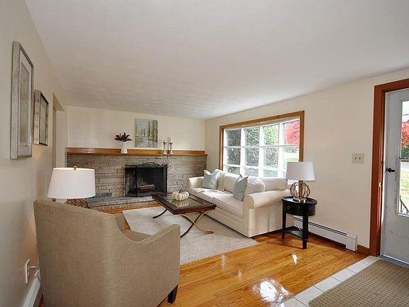 62 Bow St #NA - Photo 2 of 7