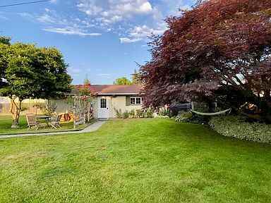 709 Marshall St #NA - Photo 3 of 14