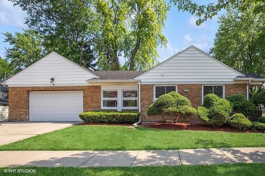 391 N Wolf Rd NA, Des Plaines, IL 60016 3 Bedroom House for 1,500