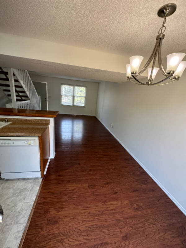 5155 Singleton Dr - Photo 3 of 18