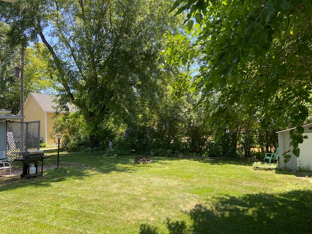 340 Ash Ave W - Photo 3 of 20