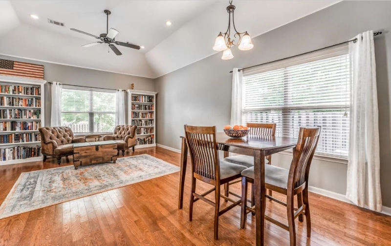 10165 Carly Dr - Photo 7 of 24