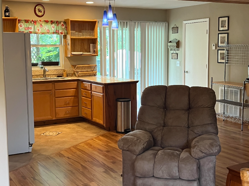 3520 23rd Ave Sw #B - Photo 7 of 17