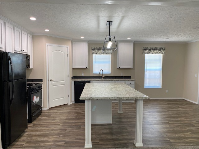 1057 Jefferson Ct - Photo 3 of 16