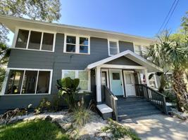 featured image of 215 Ronnoc Ln #1E