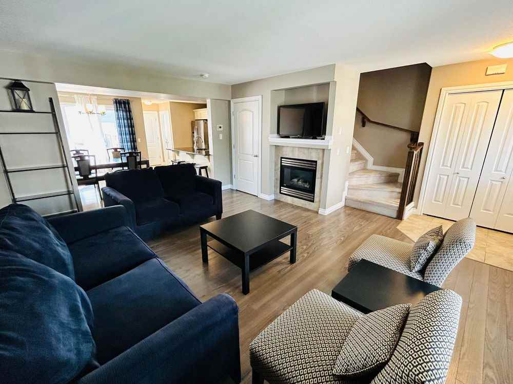 129 Dakin Dr - Photo 3 of 17