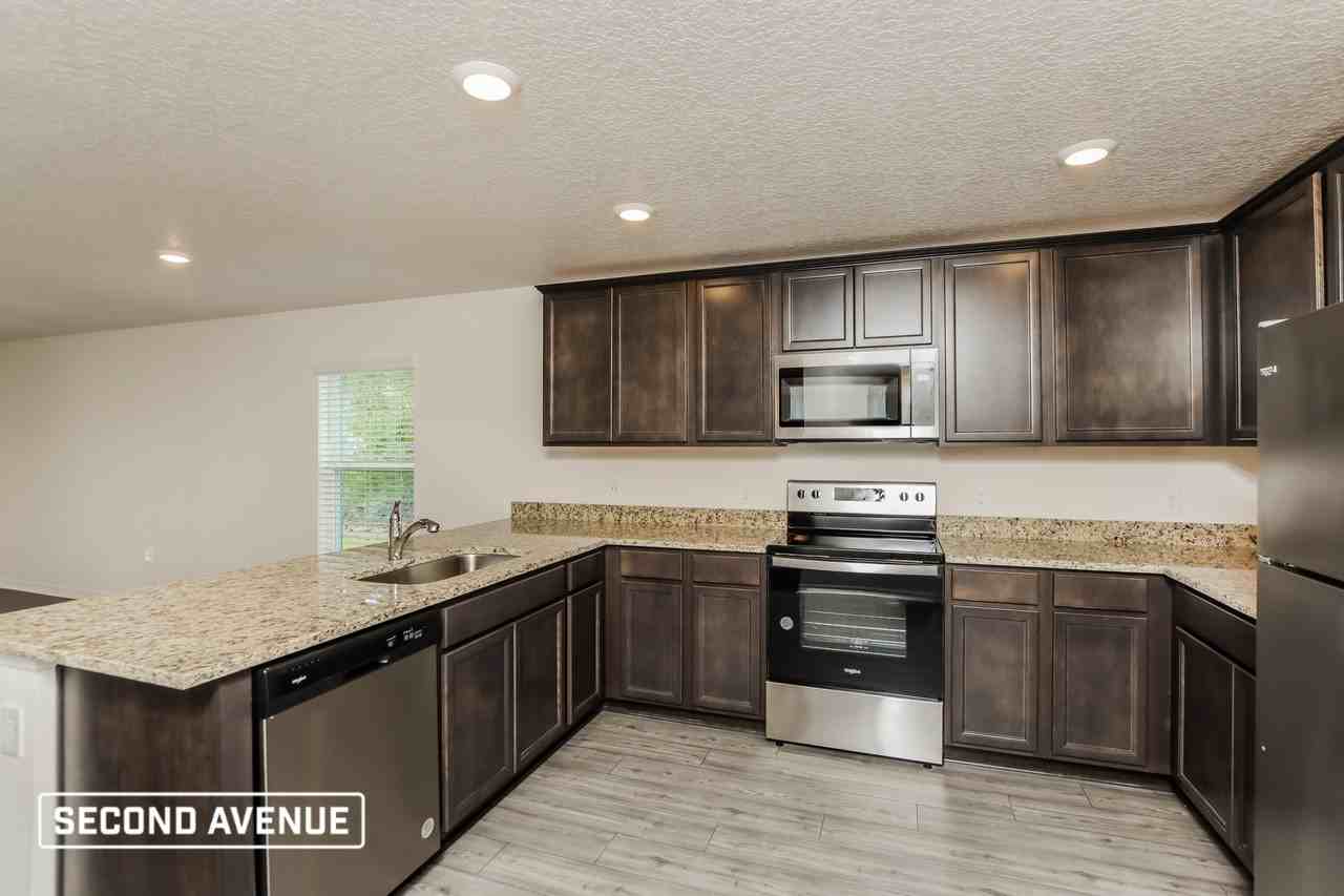 458 Scenic Rd Sw - Photo 2 of 19