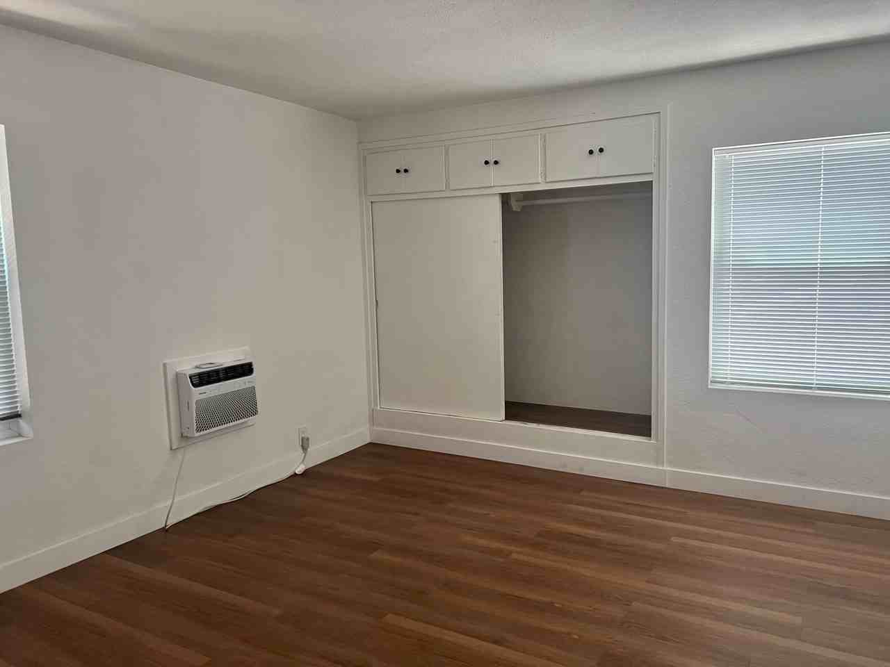 2207 River Blvd #E - Photo 4 of 9