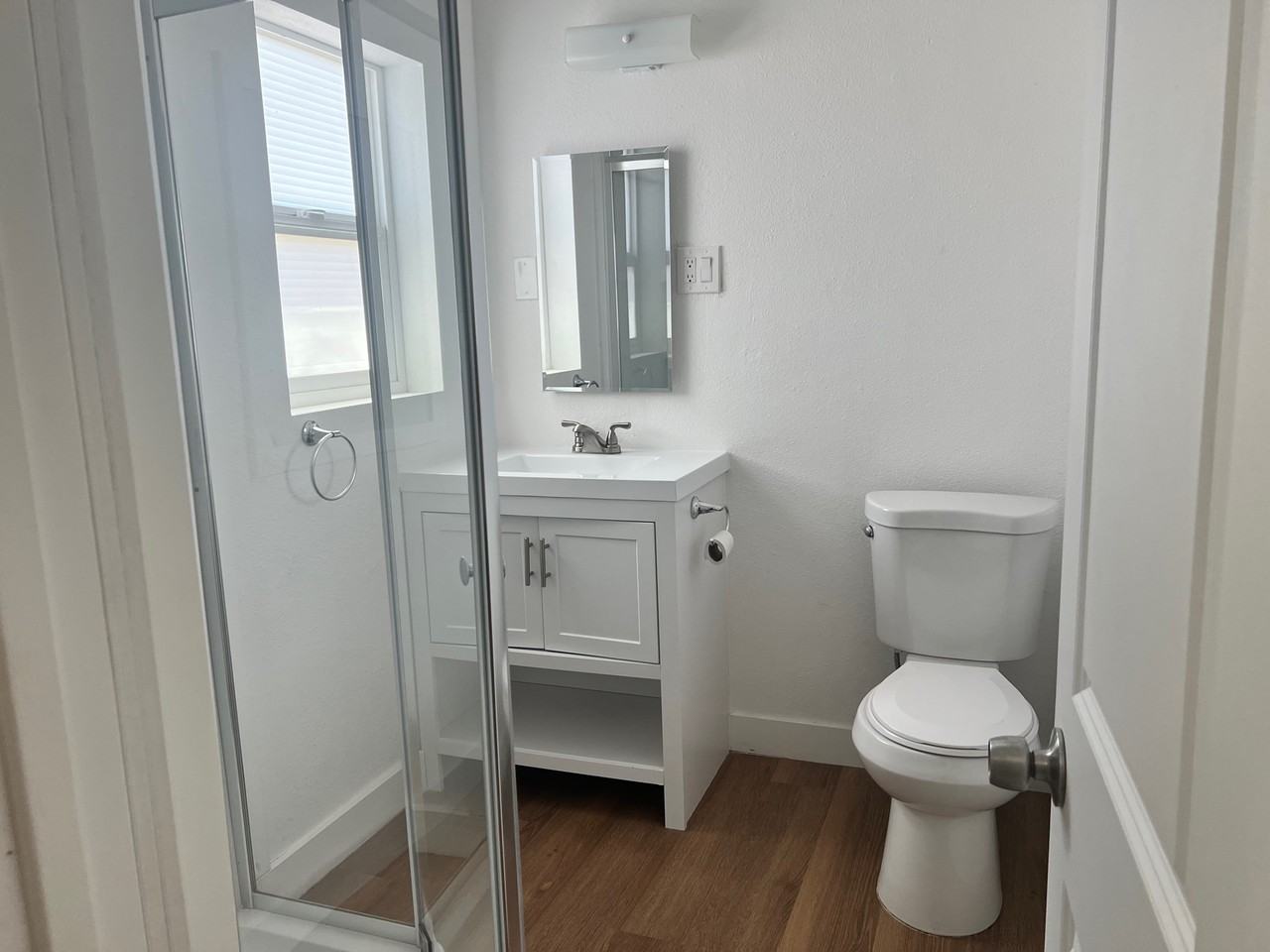 2207 River Blvd #E - Photo 5 of 9