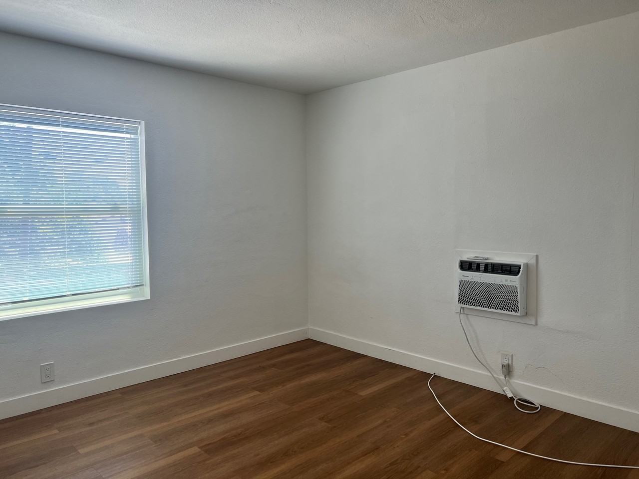 2207 River Blvd #E - Photo 7 of 9