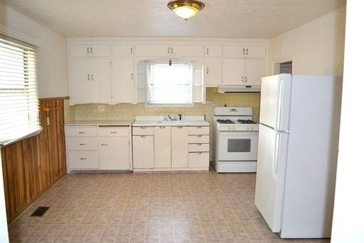 4088 W 300 N - Photo 2 of 12