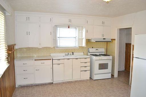 4088 W 300 N - Photo 3 of 12