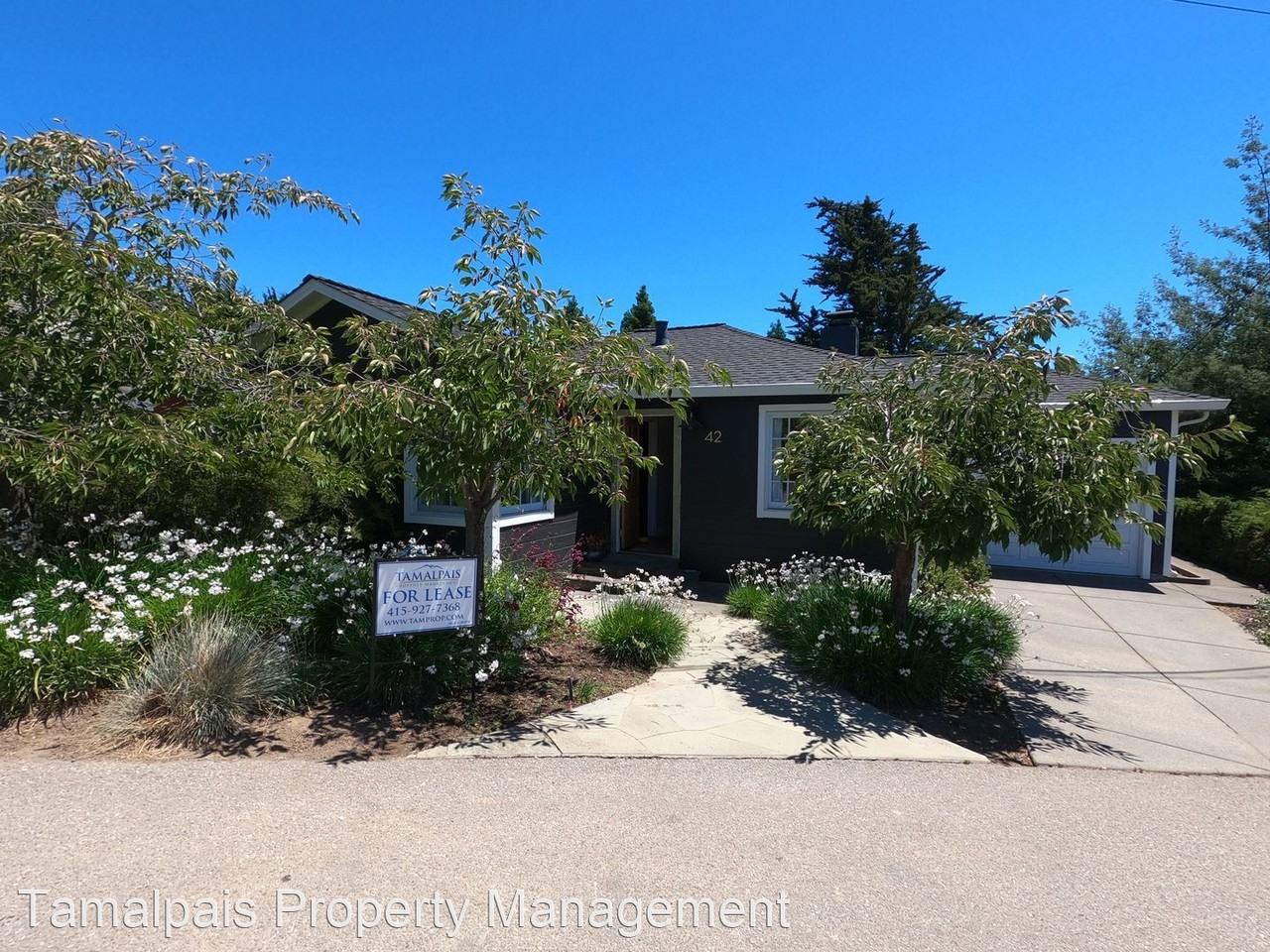 42 S Knoll Rd - Photo 2 of 25