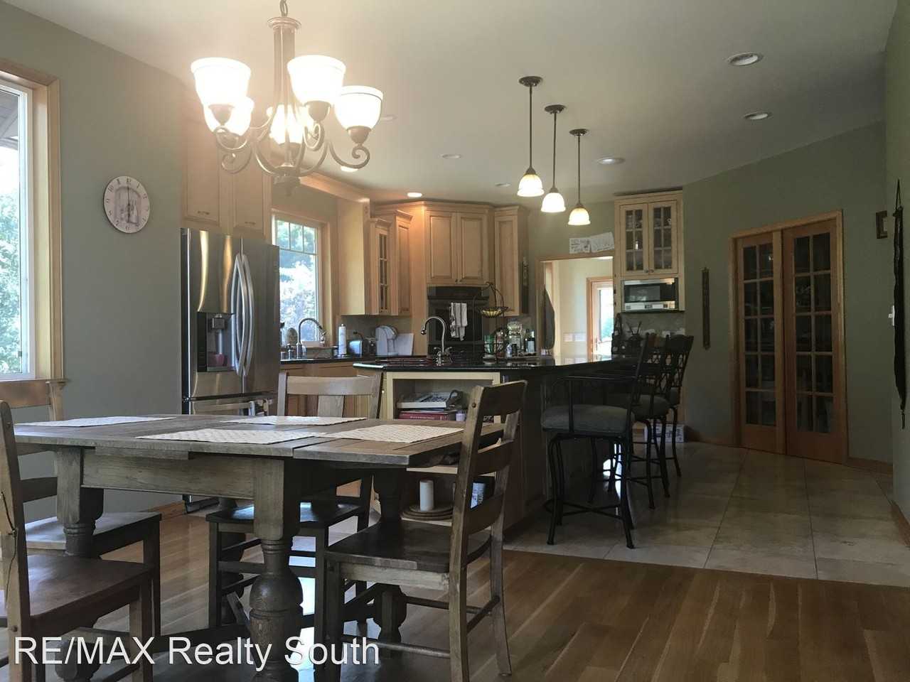 19433 132nd Ave Se - Photo 2 of 13