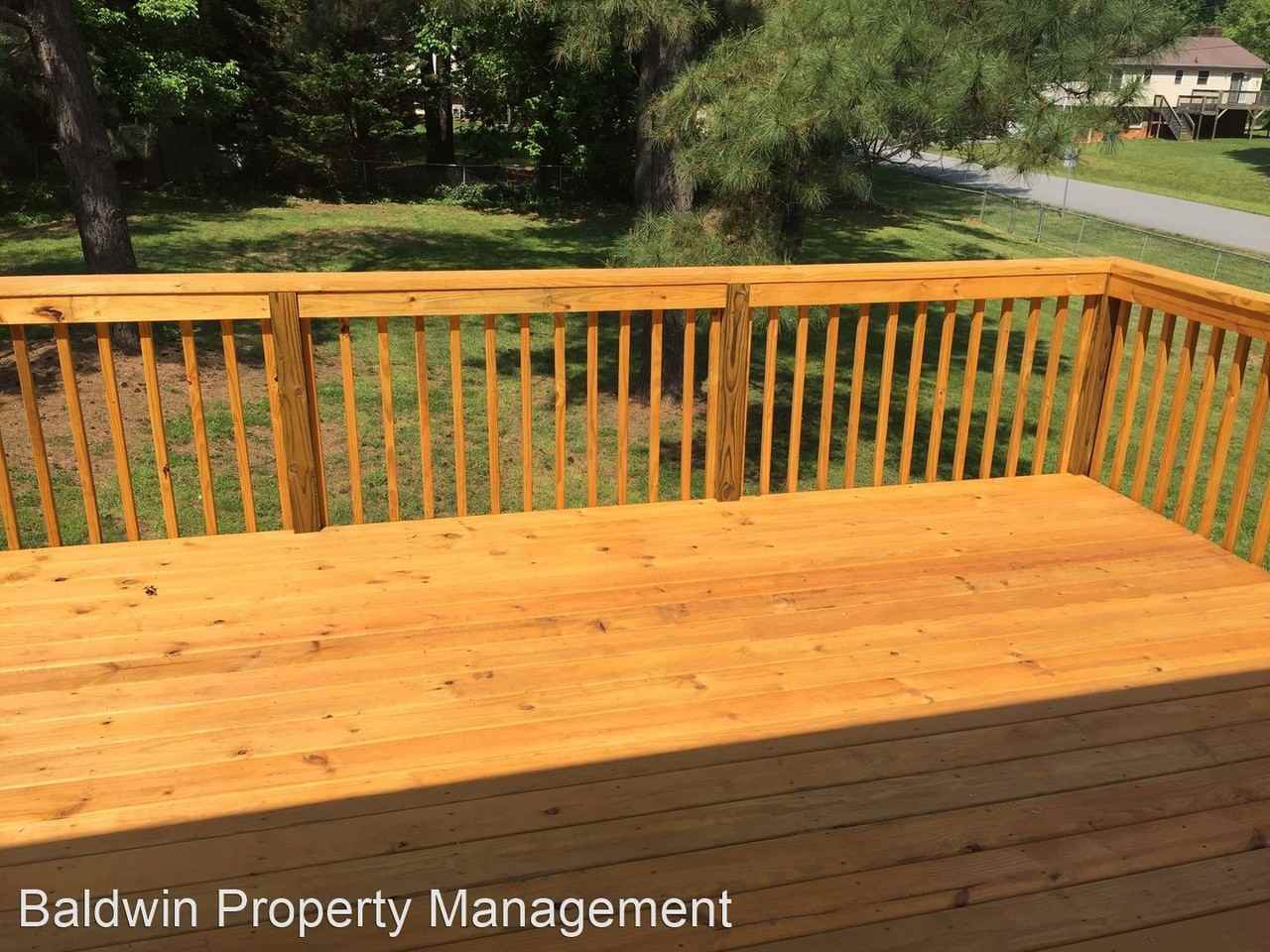 1516 Royal Ridge Dr - Photo 3 of 4