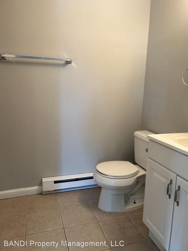 860 & 900 West Washington Avenue - Photo 3 of 5