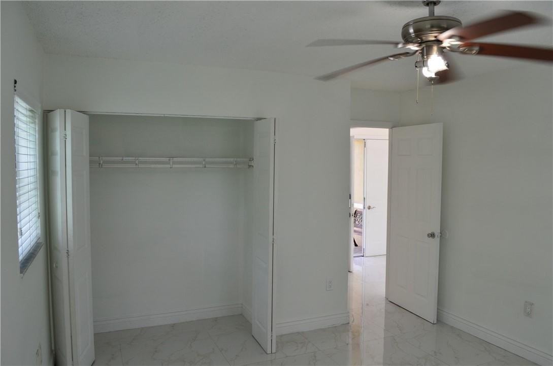 7000 Sw 39th Ct - Photo 3 of 8