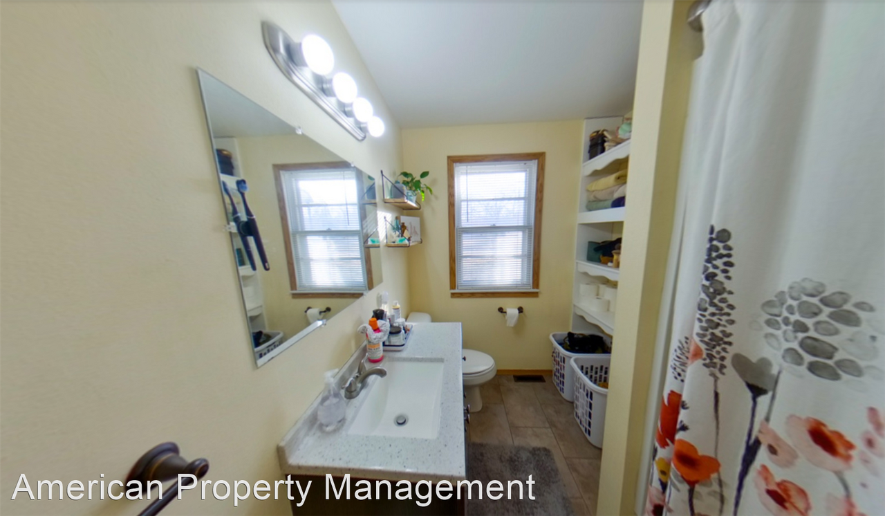 640 Tuttle St - Photo 3 of 10