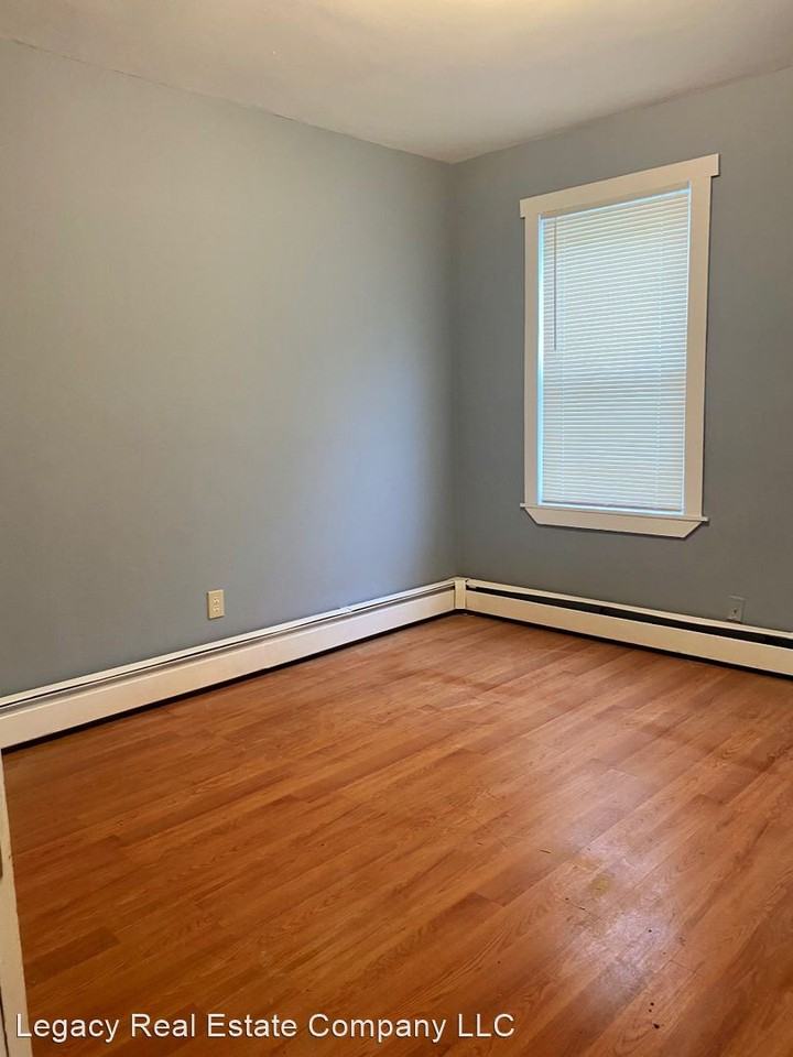 43-47 Lincoln Avenue - Photo 3 of 3