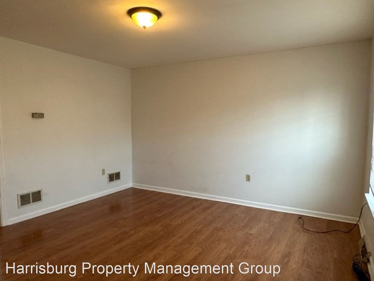 1110 Meily St - Photo 3 of 16