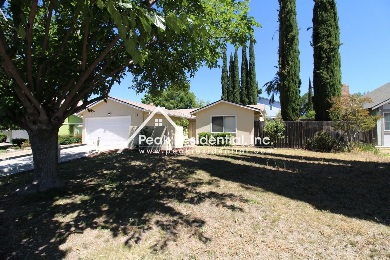 6913 Stanford Oak Dr - Photo 2 of 24