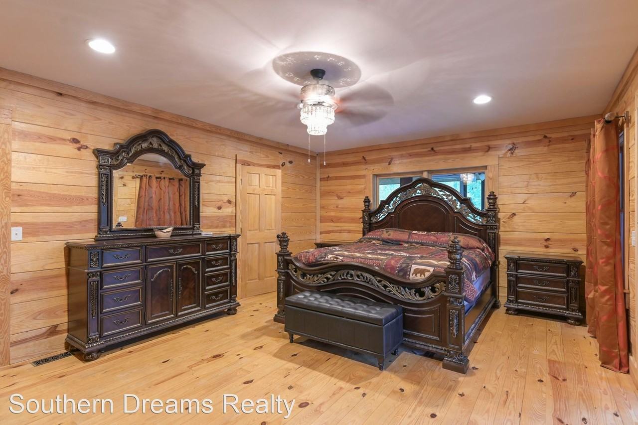 216 Sikkema Ln - Photo 3 of 50