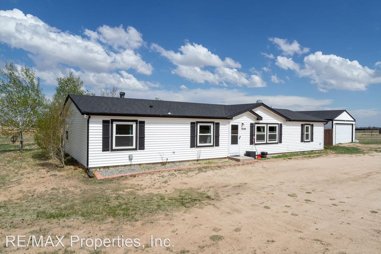 15250 Ewing Ct - Photo 3 of 32