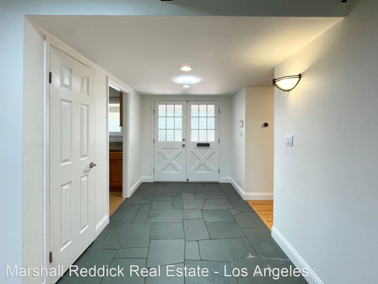 1421 Mcbain Ave - Photo 3 of 26