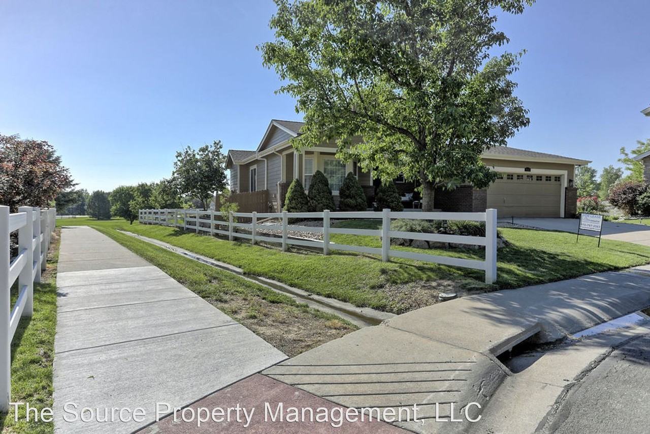 1503 Coral Sea Ct - Photo 3 of 50