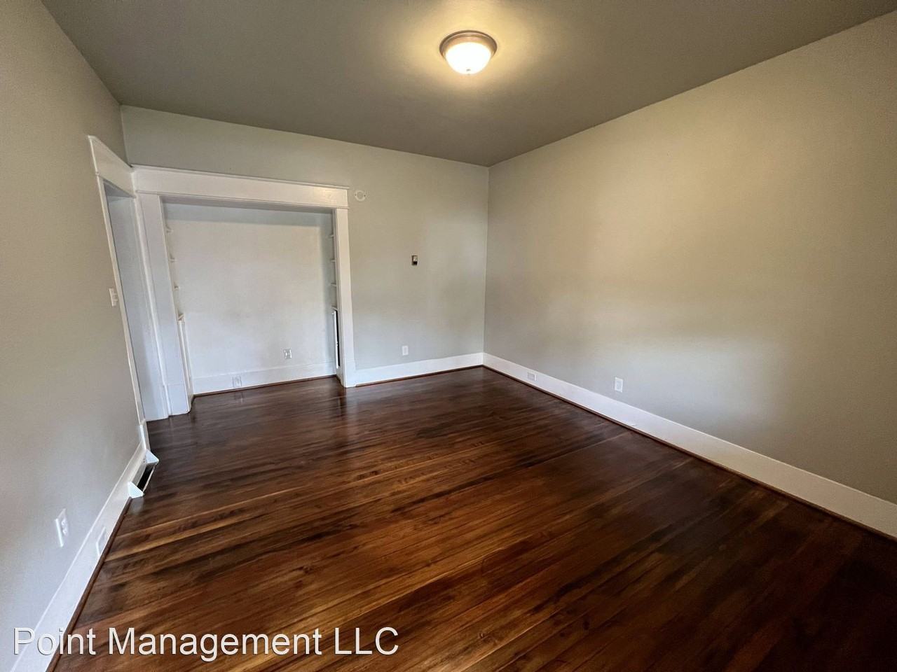 916 Highland Ave SE - Photo 2 of 6