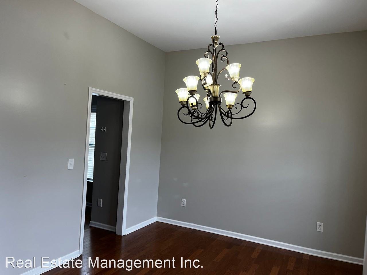 108 Lakeside Green Dr - Photo 2 of 27