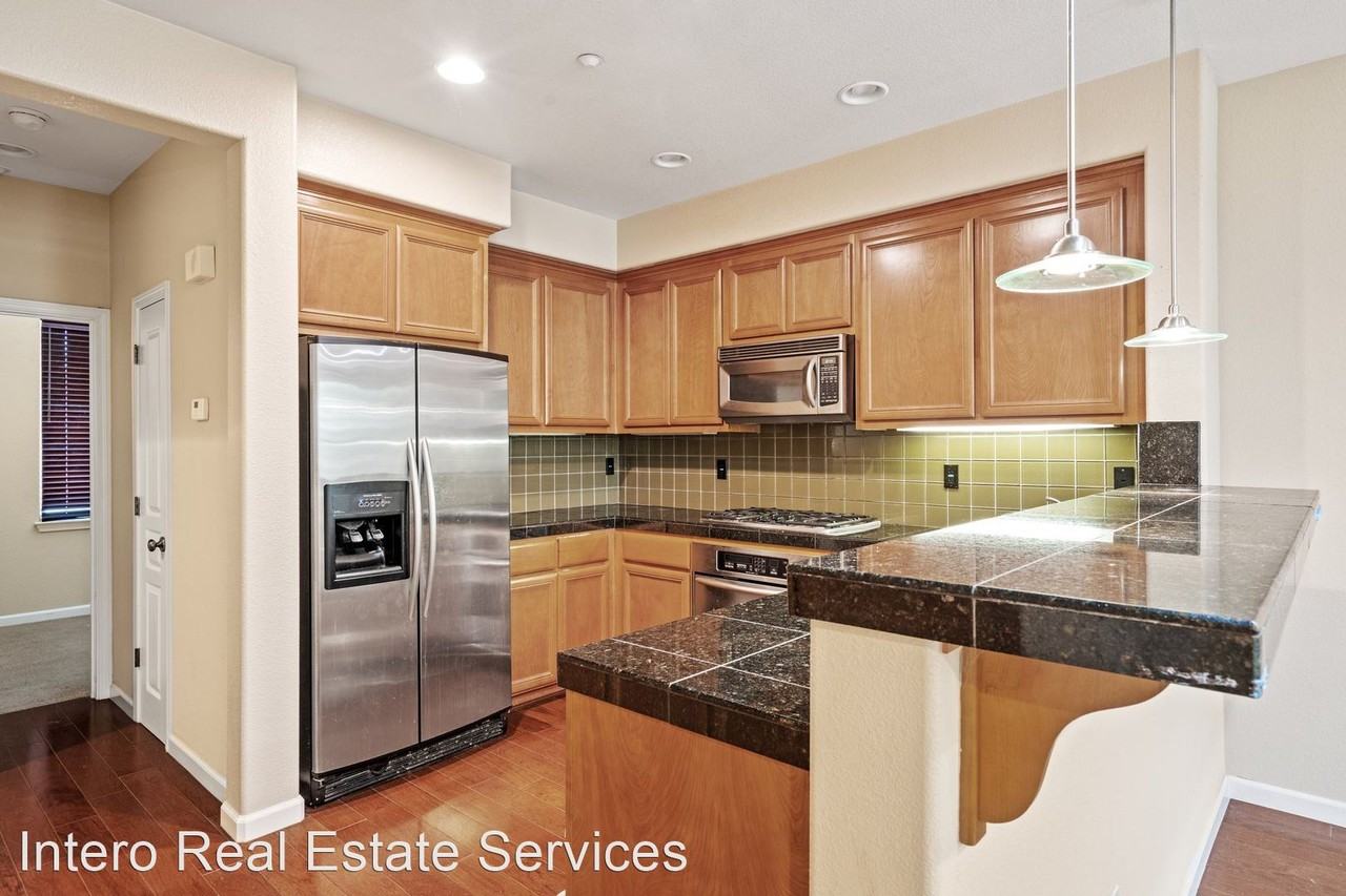 4459 Lick Mill Blvd - Photo 3 of 5