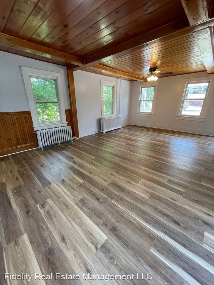 42 Pine St - Photo 2 of 16