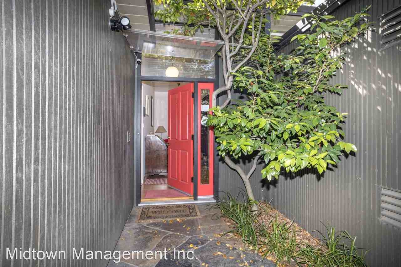 290 Parkside Dr - Photo 2 of 19