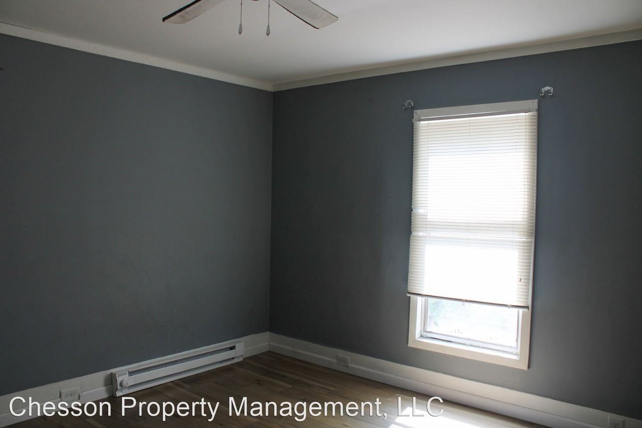 902 Randolph St S - Photo 3 of 12