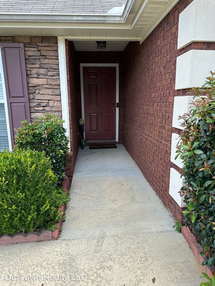 81 Forest Trl - Photo 2 of 19