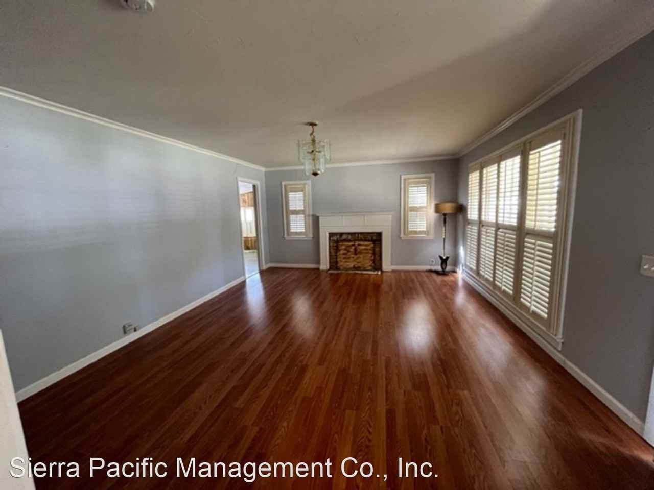 745 8th St - Photo 2 of 9