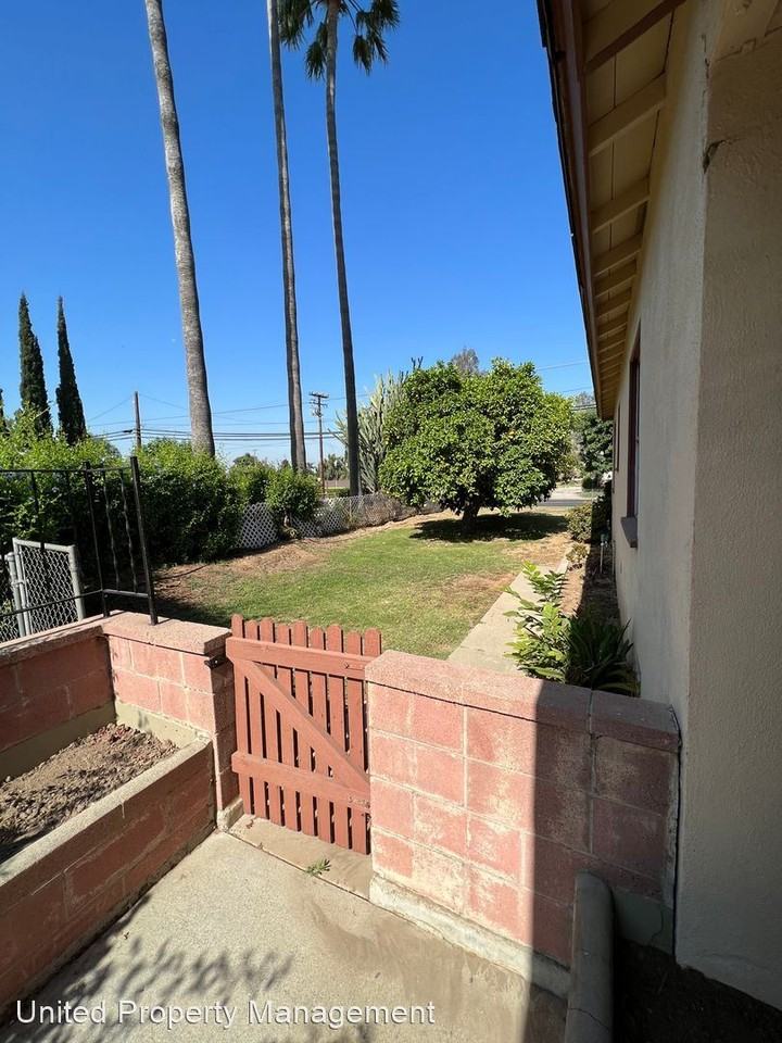 12251 Michigan St - Photo 3 of 21