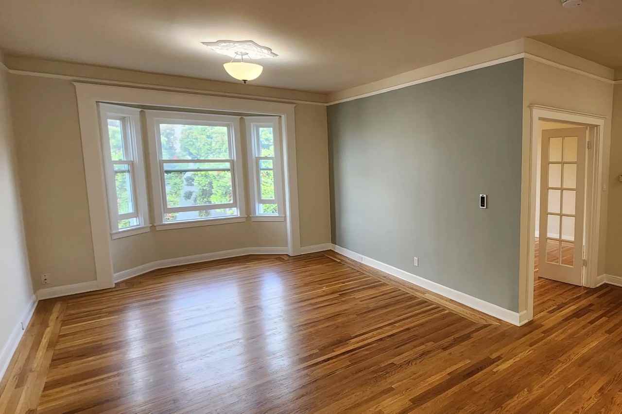 1151 Broderick St - Photo 2 of 48