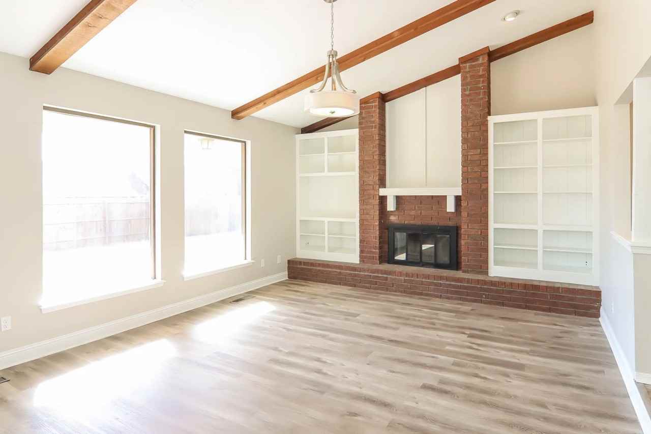 10316 Kendal Ave - Photo 3 of 16