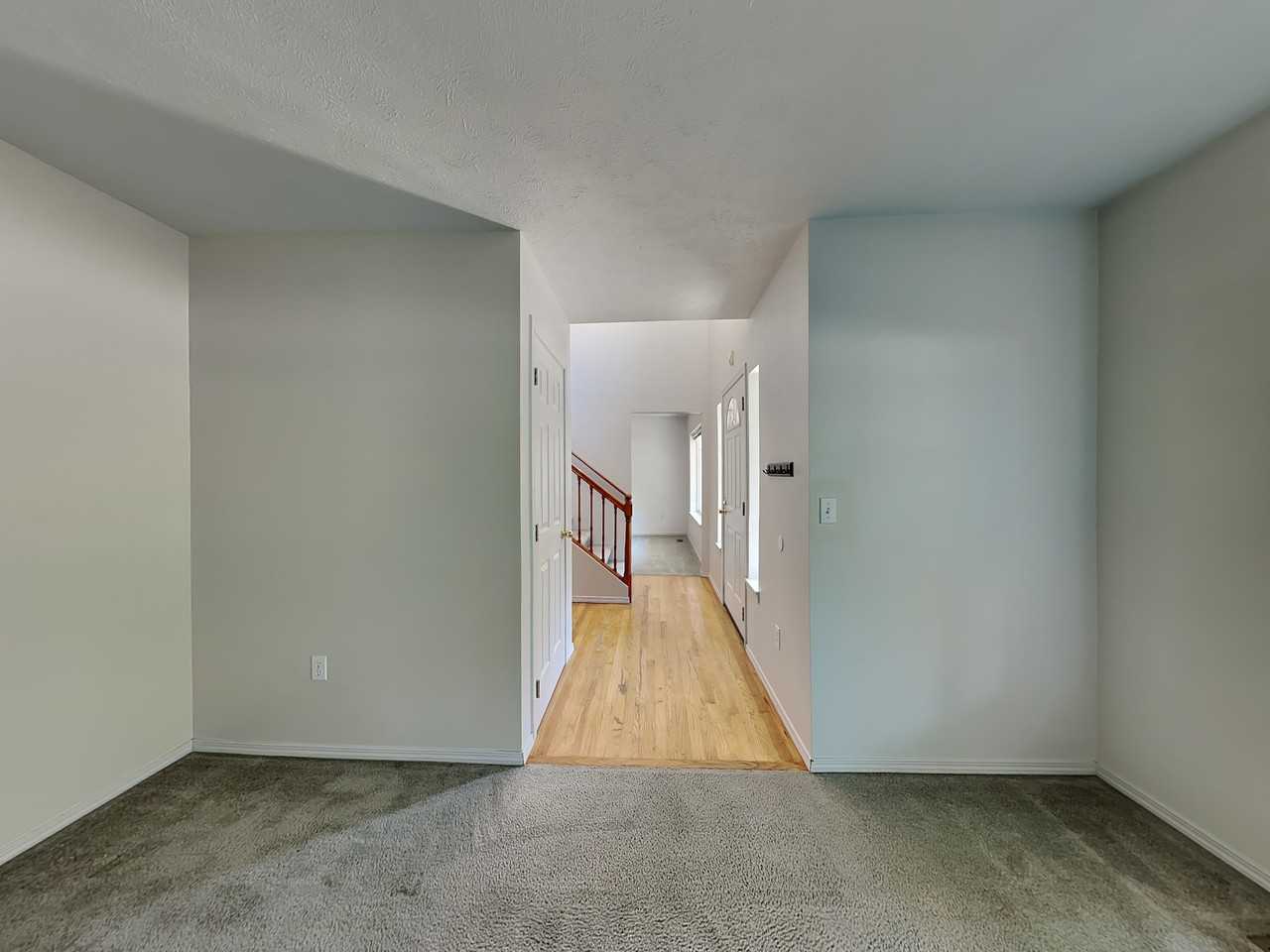 1110 W Bolan Ave - Photo 3 of 31