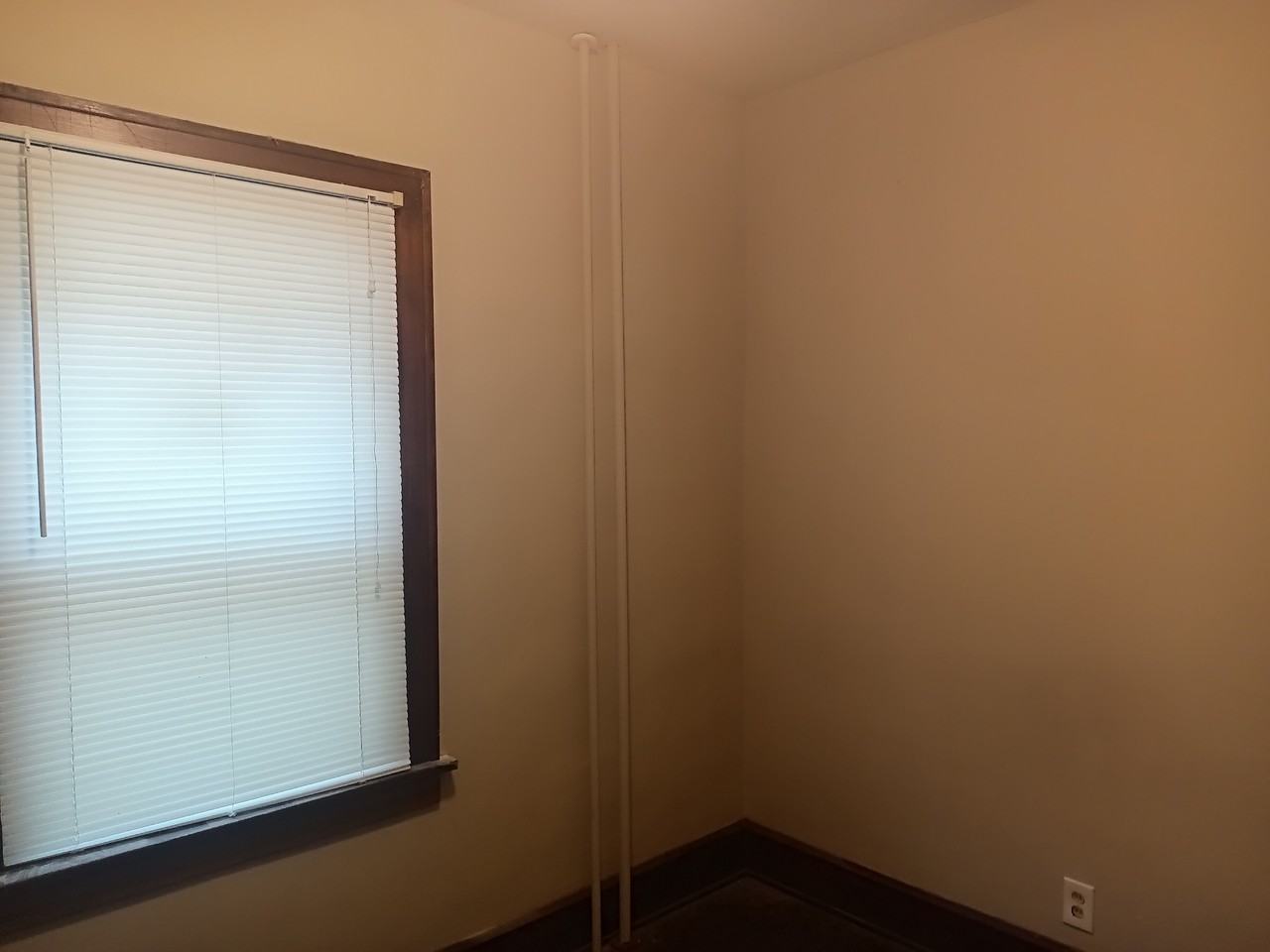 1115 East Ave - Photo 2 of 6