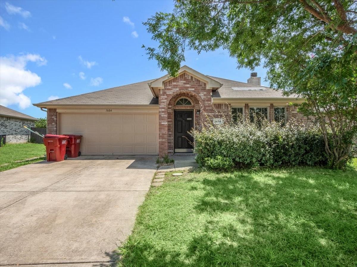 1604 Bob Dr - Photo 2 of 25