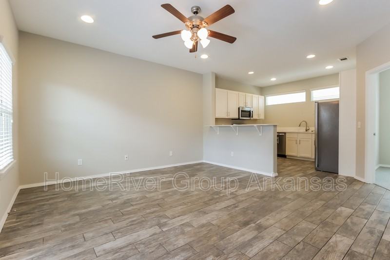 1738 N Reno Dr - Photo 3 of 20