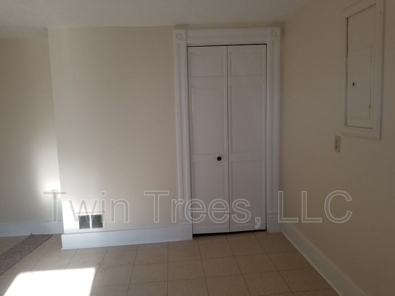 560 Old Bethel Rd #B - Photo 5 of 11