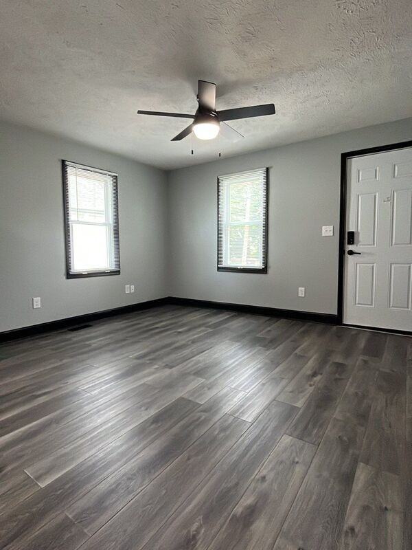 1211 N St - Photo 2 of 10