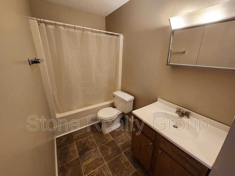 2484 E Clayton Dr - Photo 6 of 7