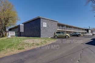 930 S Campbell Ave - Photo 1 of 1